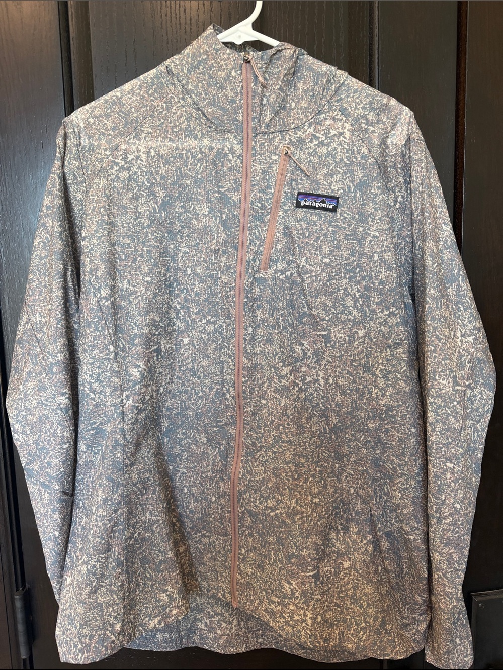 Patagonia Hooded Windbreaker Jacket in Speckled Gray and Tan. Size XL.